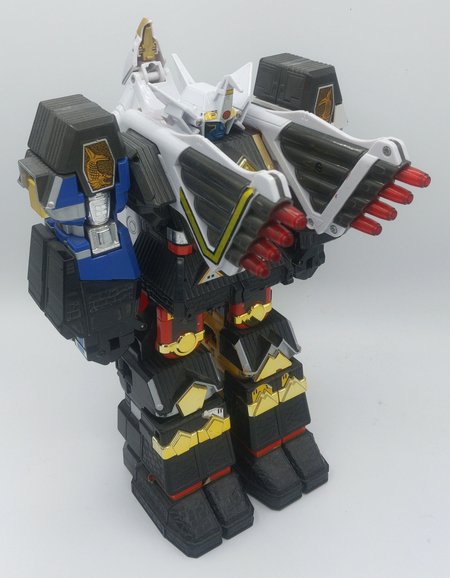Shogun MegaFalconzord / Super Muteki Shogun