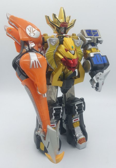 Wild Force Megazord Predator Spear Mode / GaoKing Spear &amp; Wolf