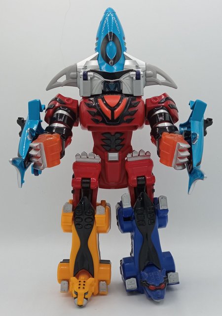 Jungle Pride Megazord with Shark Power / Juken Busou GekiSharkTohja