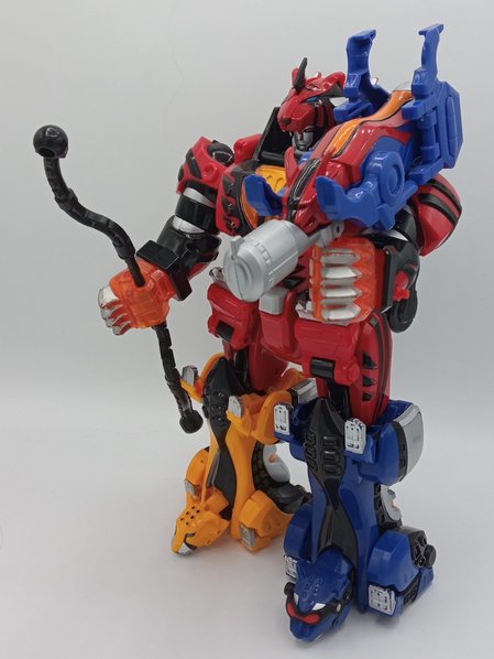 Jungle Pride Megazord with Jaguar Cannon